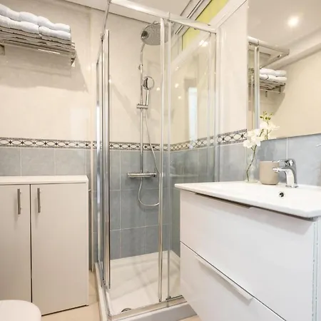 Apartment Sea & Mountain, Front Line, 1 Min To By 10tosea Fuengirola